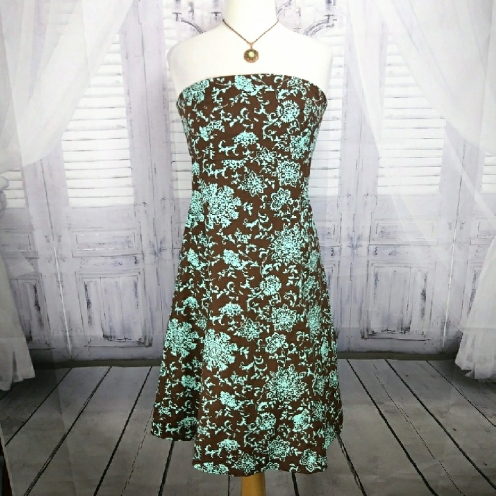 NWT GAP Stretch Strapless Dress.Size 8. T25